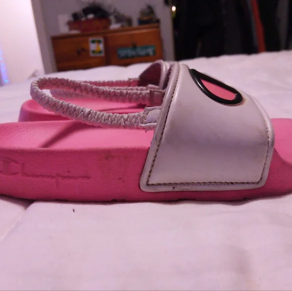 {Champion} Girl's Slides Size 10 - Picture 5 of 6